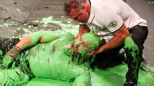 Raw Temporada 29 Episodios 11 • Sub Español