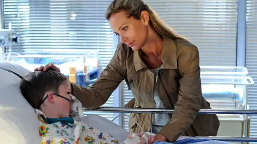 Casualty Temporada 24 Episodios 8 • Sub Español