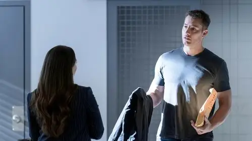 Tracker Temporada 1 Episodios 1 • Sub Español
