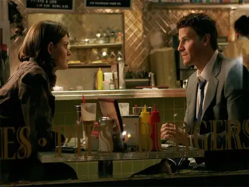 Bones Temporada 2 Episodios 21 • Sub Español