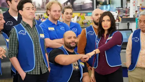 Superstore Temporada 3 Episodios 13 • Sub Español
