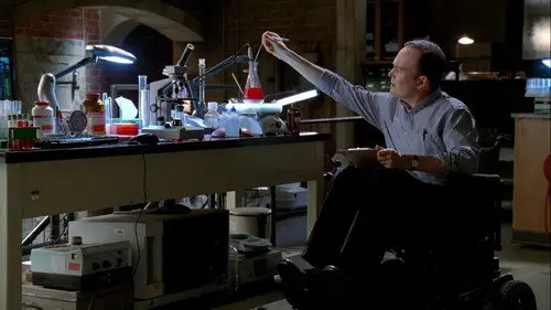 Fringe Temporada 1 Episodios 18 • Sub Español
