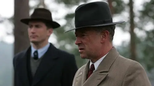 Foyle's War Temporada 4 Episodios 2 • Sub Español