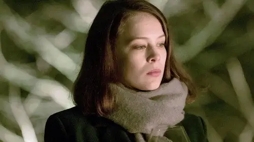 Bad Banks Temporada 1 Episodios 1 • Sub Español