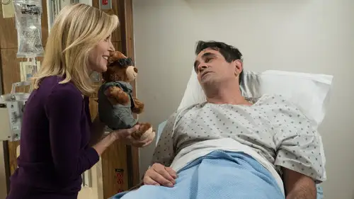 Modern Family Temporada 9 Episodios 12 • Sub Español