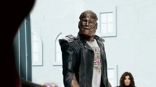 Doom Patrol Temporada 1 Episodios 4 • Sub Español