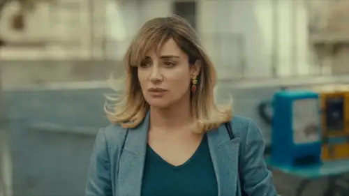 La preside Temporada 1 Episodios 1 • Sub Español
