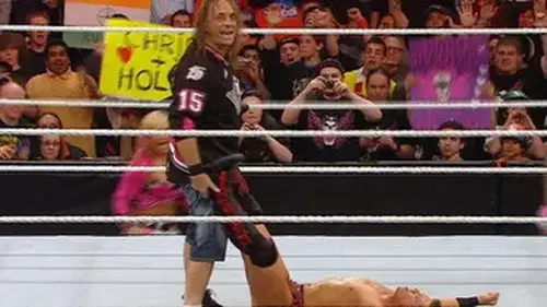 Raw Temporada 18 Episodios 20 • Sub Español