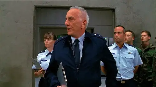 Stargate SG-1 Temporada 4 Episodios 15 • Sub Español
