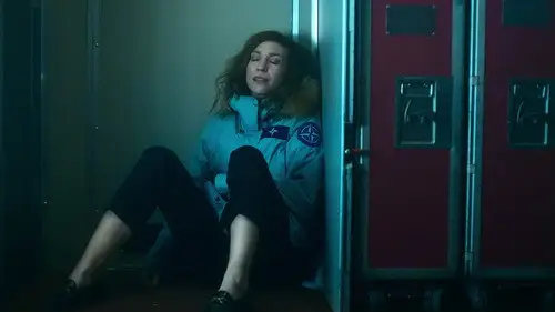 Into the Night Temporada 2 Episodios 6 • Sub Español