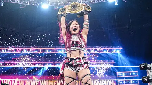 Raw Temporada 33 Episodios 9 • Sub Español
