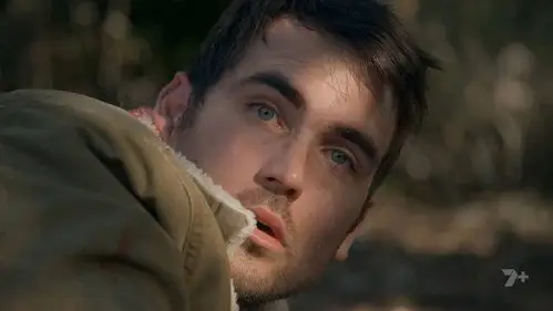 Home and Away Temporada 38 Cap 1 • Español Online