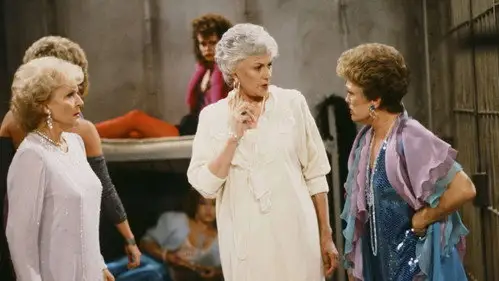 Las chicas de oro Temporada 2 Episodios 2 • Sub Español