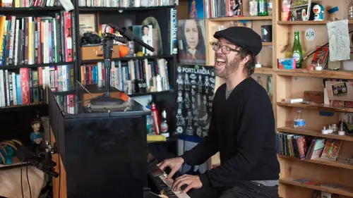 NPR Tiny Desk Concerts Sezon 9 Odc 11 • Online