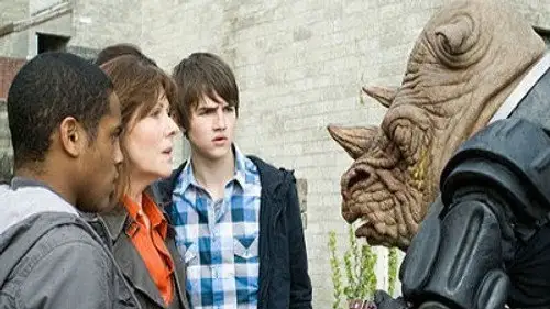 Las aventuras de Sarah Jane Temporada 3 Episodios 1 • Sub Español
