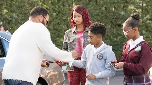 Black-ish Temporada 5 Episodios 15 • Sub Español