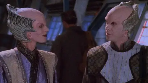 Babylon 5 Temporada 1 Episodios 5 • Sub Español