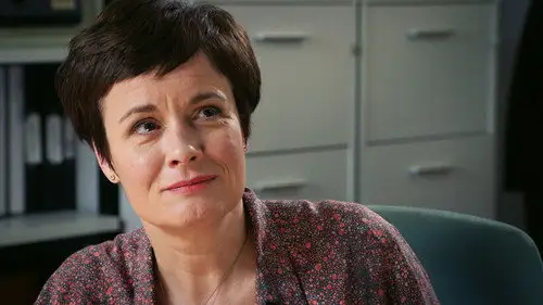 Holby City Temporada 19 Episodios 22 • Sub Español