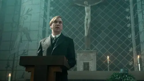 Babylon Berlin Temporada 2 Episodios 7 • Sub Español
