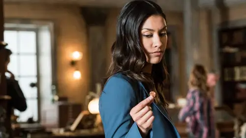 Sleepy Hollow Temporada 4 Episodios 1 • Sub Español