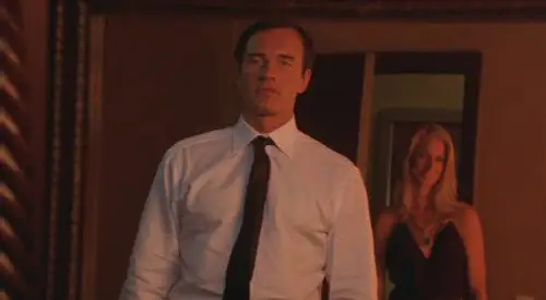 Nip/Tuck, a golpe de bisturí Temporada 3 Episodios 10 • Sub Español