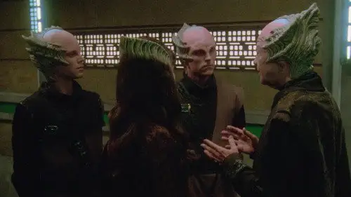 Babylon 5 Temporada 5 Episodios 5 • Sub Español