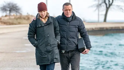 Chicago P.D. Temporada 4 Episodios 13 • Sub Español