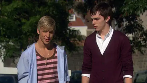 Skins Temporada 2 Episodios 1 • Sub Español