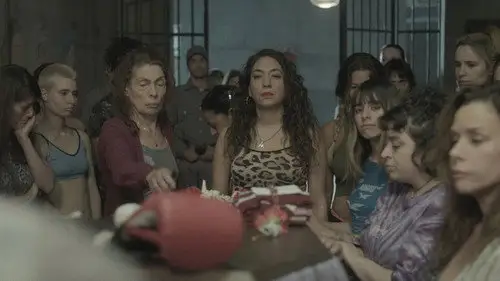 En el barro Temporada 2 Episodios 5 • Sub Español