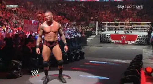 Raw Temporada 19 Episodios 16 • Sub Español