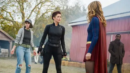 Supergirl Temporada 4 Episodios 11 • Sub Español