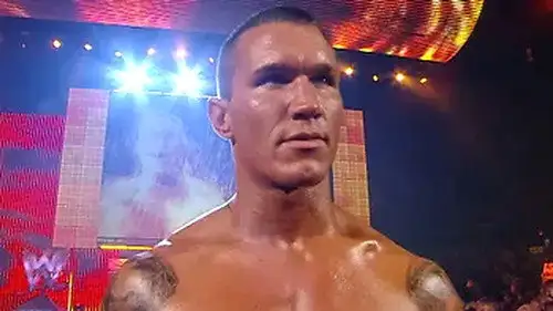 Raw Temporada 17 Episodios 3 • Sub Español