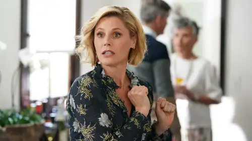 Modern Family Temporada 11 Episodios 17 • Sub Español