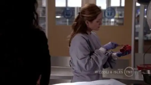 Rizzoli & Isles Temporada 2 Episodios 6 • Sub Español