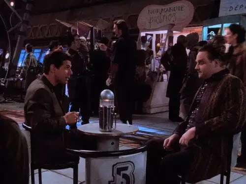 Babylon 5 Temporada 2 Episodios 16 • Sub Español