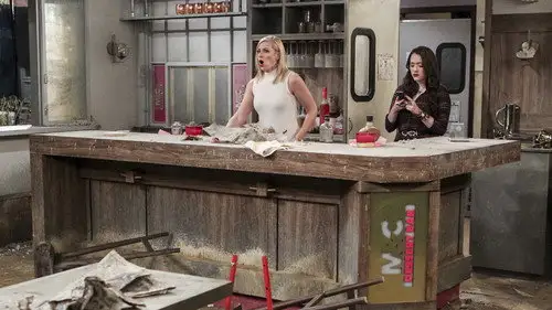 Dos chicas sin blanca Temporada 6 Episodios 9 • Sub Español