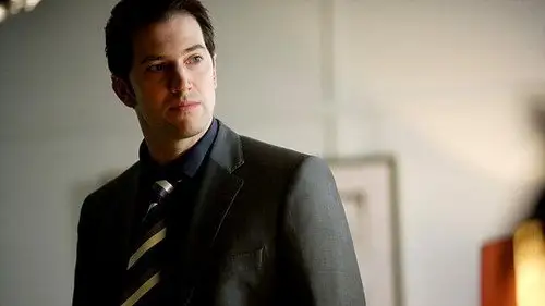 Holby City Temporada 12 Episodios 21 • Sub Español