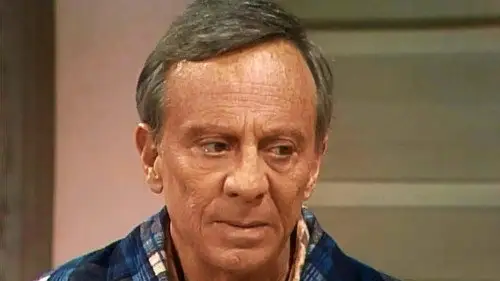 Apartamento para tres Temporada 2 Episodios 18 • Sub Español