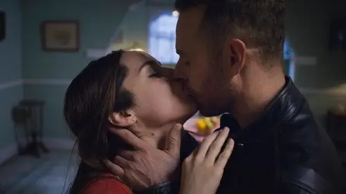 Falsa identidad Temporada 1 Episodios 10 • Sub Español