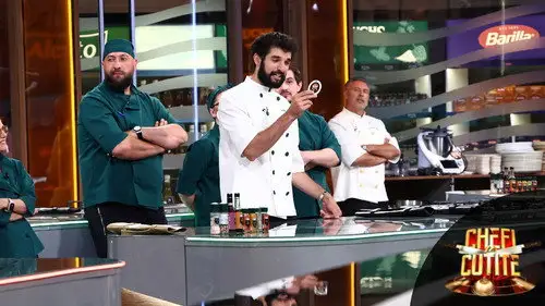 Chefi la cuțite Temporada 16 Episodios 15 • Sub Español