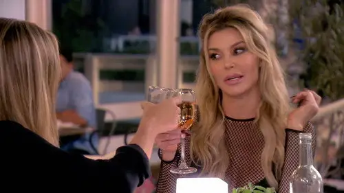 Mujeres ricas de Beverly Hills Temporada 9 Episodios 17 • Sub Español