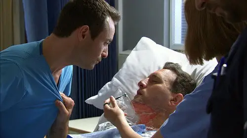 Holby City Temporada 17 Episodios 4 • Sub Español