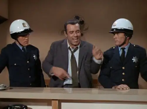 Ironside Temporada 1 Episodios 19 • Sub Español