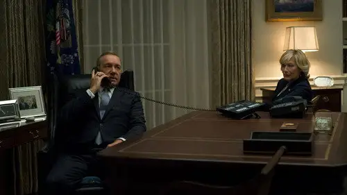 House of Cards Temporada 4 Episodios 2 • Sub Español