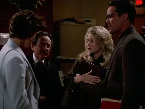 Lois y Clark: Las nuevas aventuras de Superman Temporada 3 Episodios 14 • Sub Español