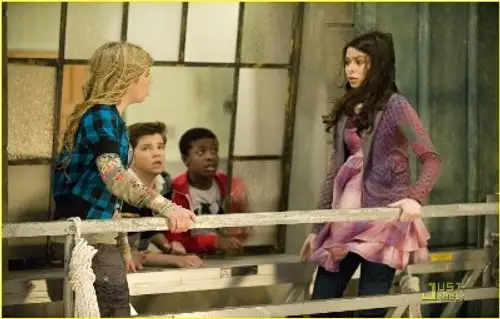iCarly 2007 Temporada 3 Episodios 9 • Sub Español