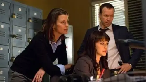 Familia de policías Temporada 3 Episodios 21 • Sub Español