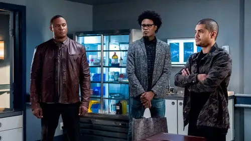 Arrow Temporada 7 Episodios 4 • Sub Español