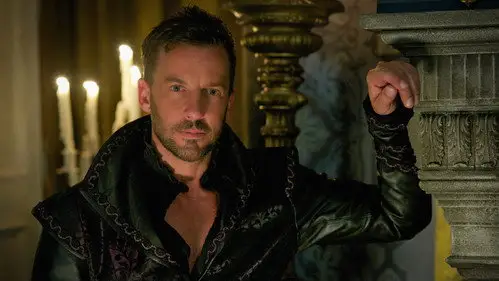 Reign Temporada 3 Episodios 1 • Sub Español