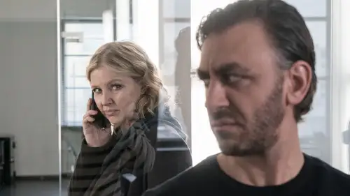 Die Chefin Temporada 9 Episodios 6 • Sub Español